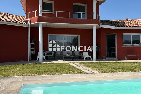 Maison 7 pièces 143 m²