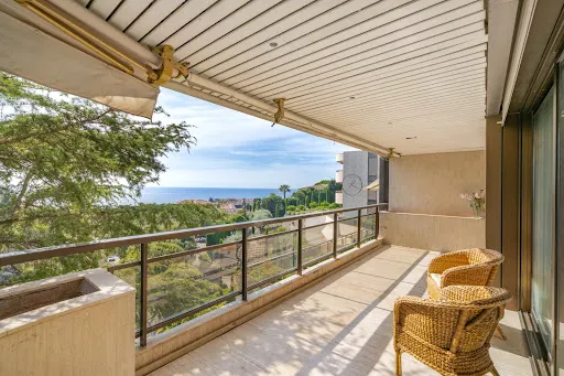 Appartement 5 pièces 209 m²