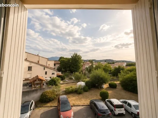 Appartement traversant T3 centre ville