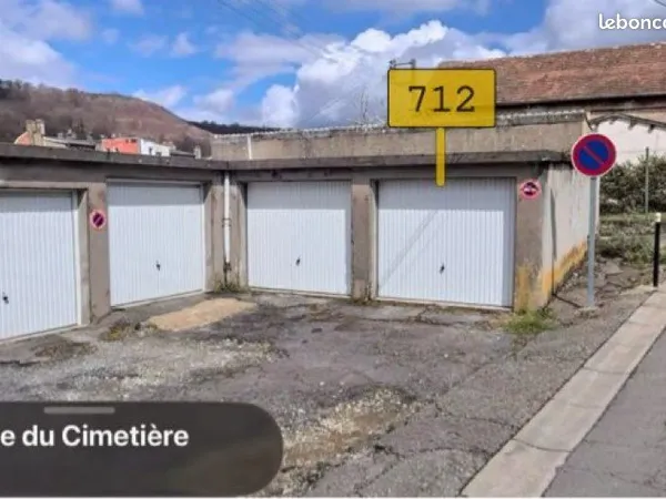 Garage individuel fermé