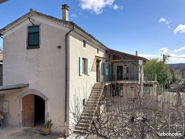 Propriété 7 pièces 130 m²