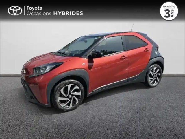 Toyota Aygo x 1.0 vvt-i 72ch design s-cvt my24 — photo 1