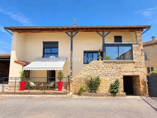 Maison 136 m2, hangar de 187 m2 - idéal artisan, terrain 110