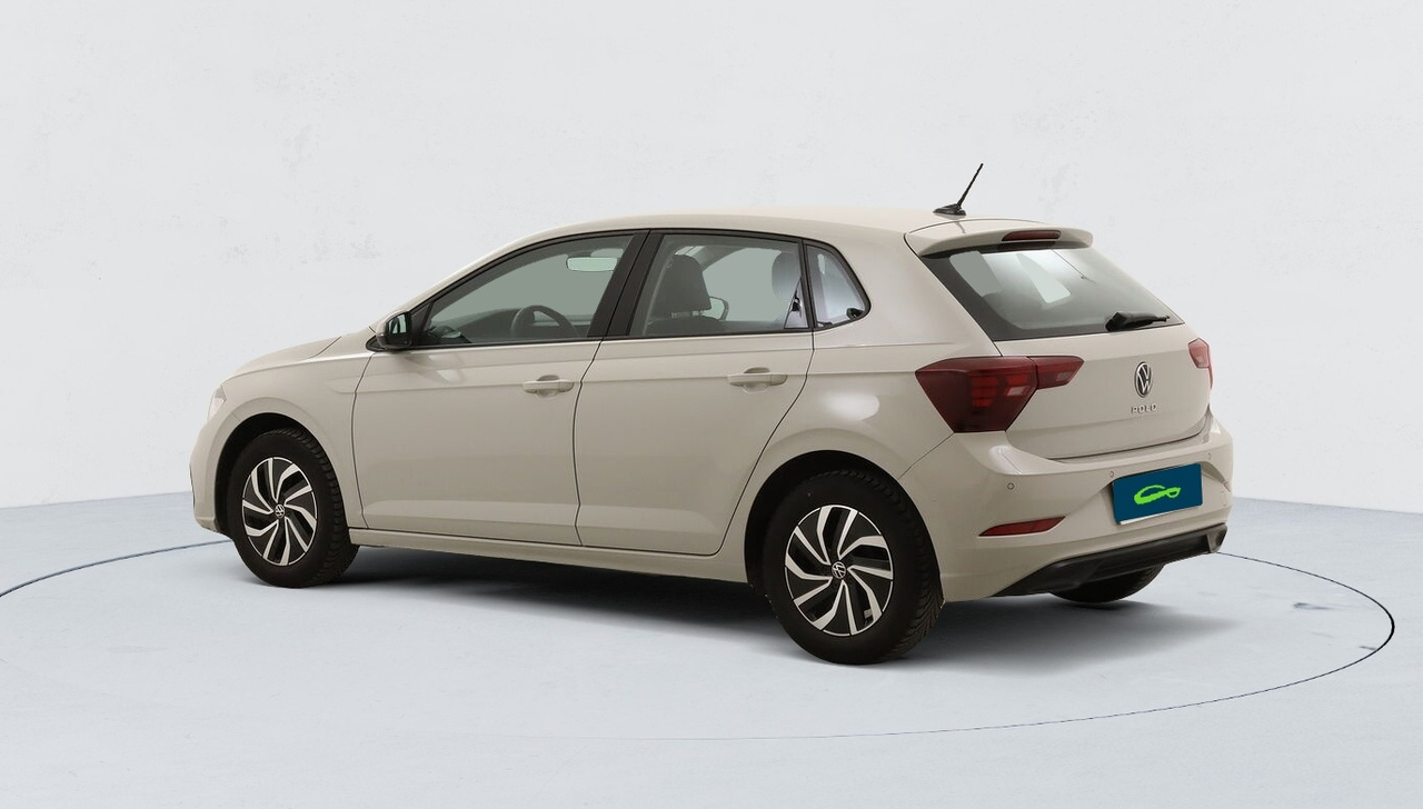 Volkswagen Polo — photo 3