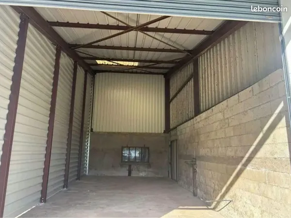 Location atelier / entrepôt / box 59m2