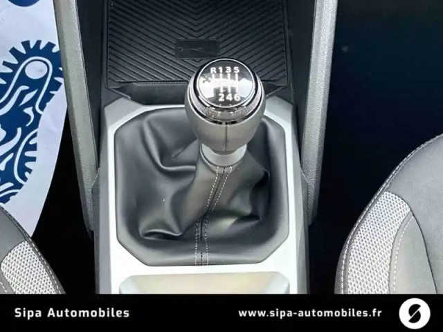 Dacia Bigster mild hybrid-g 140 — photo 18