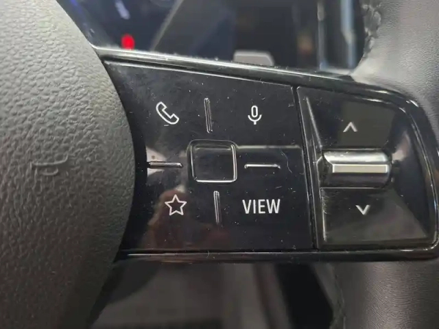 Renault Megane e-tech er ev60 130ch super charge — photo 35