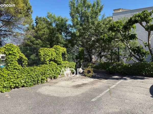Parking/box Mougins