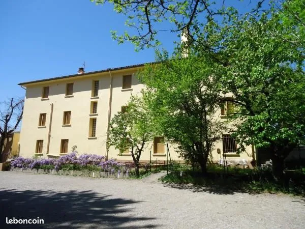 Hôtel 30 chambres emplacement numéro 1
