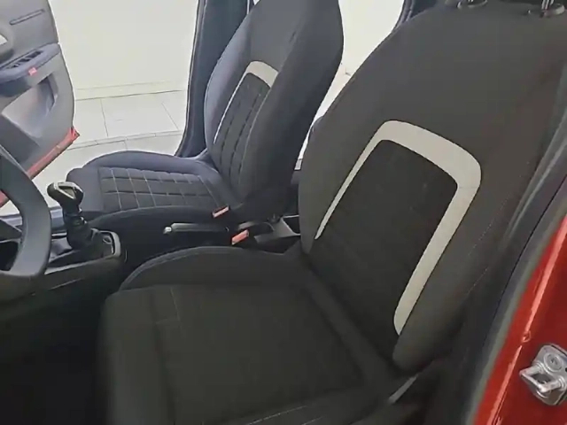 Citroën C3 turbo 100 ch manuelle — photo 11