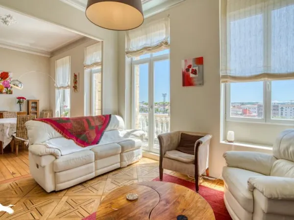 Maison 8 pièces 205 m²