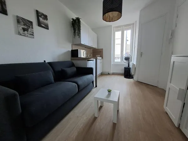 studio meublé salins