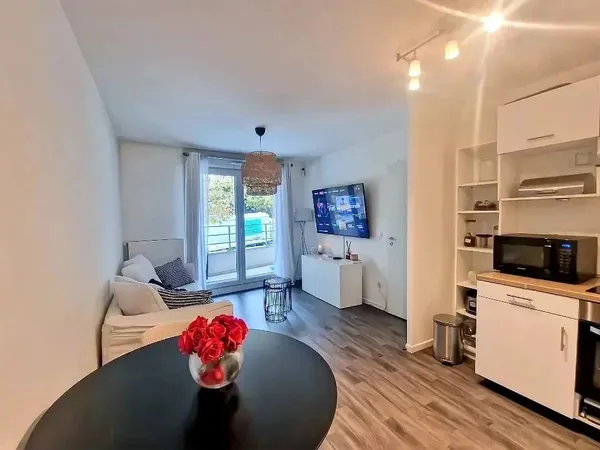 CHARMANT T2 MODERNE À NOISY-LE-SEC – 40,83 M²