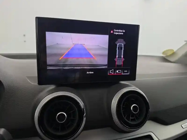 Audi Q2 35 tdi 150 s tronic 7 — photo 38