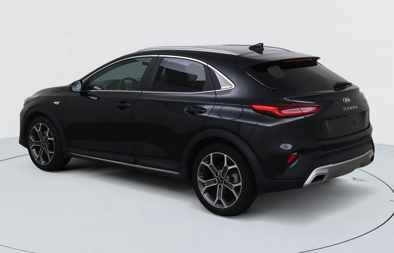 Kia Xceed — photo 2