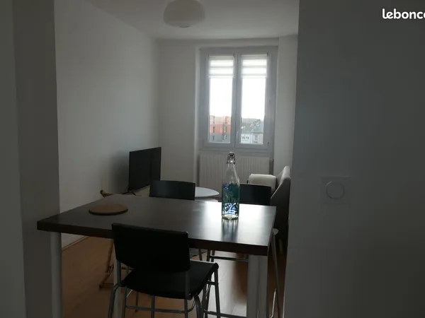 Chambre dans colocation 83m2 quartier Gambetta