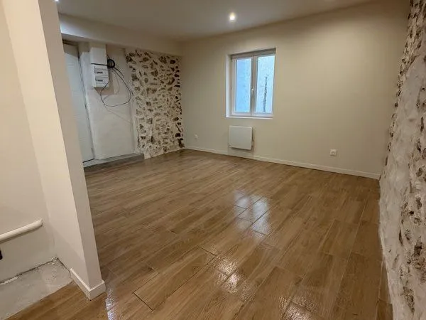 Appartement T1 rénové - 27,21 m² - Centre Auriol