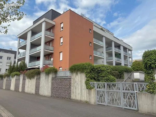 STRABOURG Cronenbourg 30m² avec TERRASSE et GARAGE