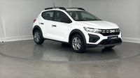 Dacia Sandero 1.0 TCe 90ch Stepway Essential — photo 3