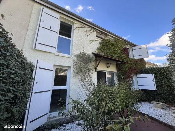 Maison 8 pièces 140 m²