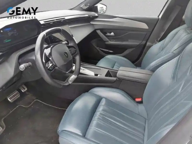 Peugeot 308 phev 225 e-eat8 — photo 9