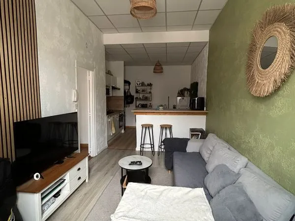 Appartement refait a neuf face a l'université