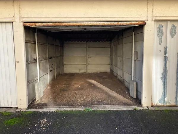 Parking / box Le Creusot