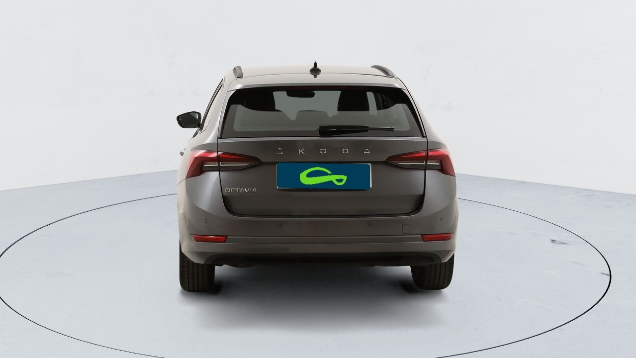 Skoda Octavia Combi — photo 4