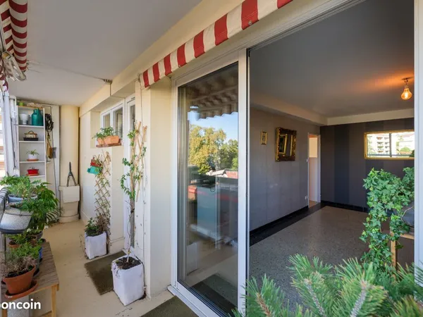 Appartement à louer • 80M • 3 chambres • Sainte-Foy-lès-Lyon