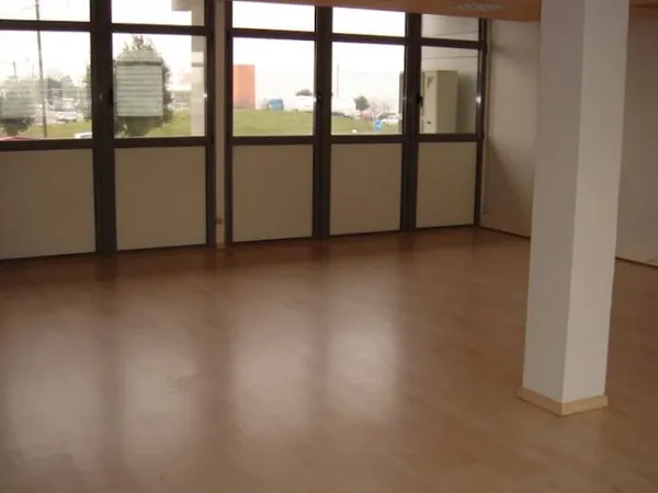 Bureaux 300 m²