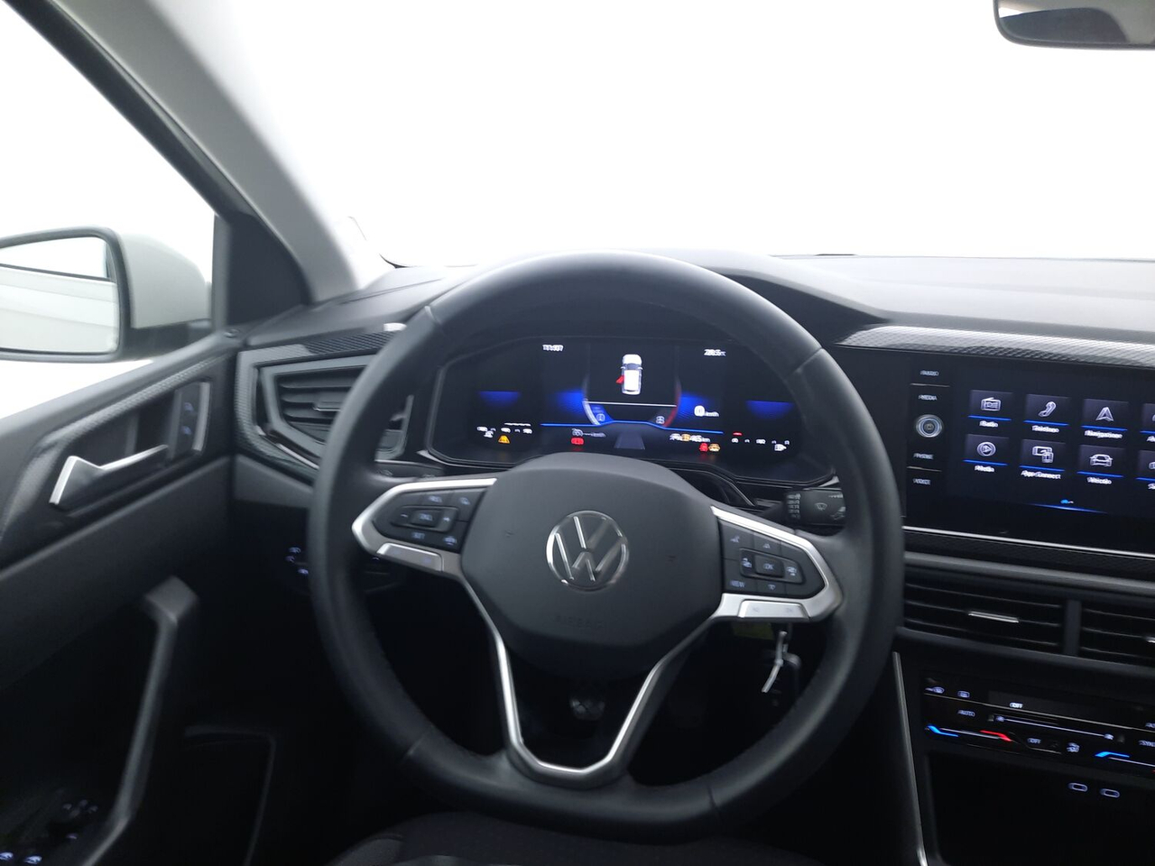 Volkswagen Polo — photo 11