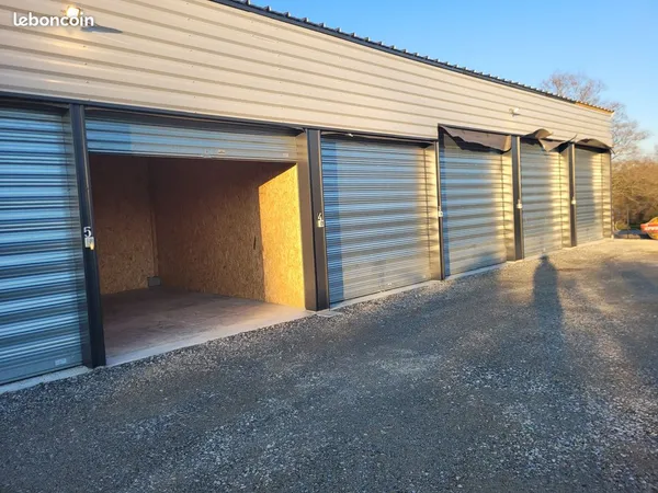 Box/garage/lieu de stockage