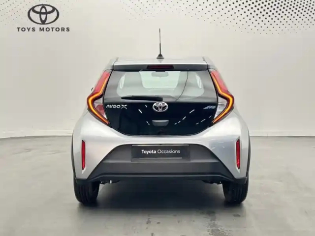 Toyota Aygo 1.0 s-cvt 72 dynamic — photo 4