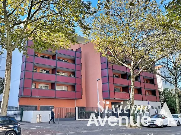 Parking/box VENISSIEUX
