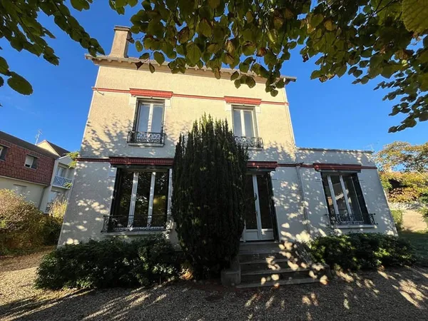 Maison 7 pièces 143 m²