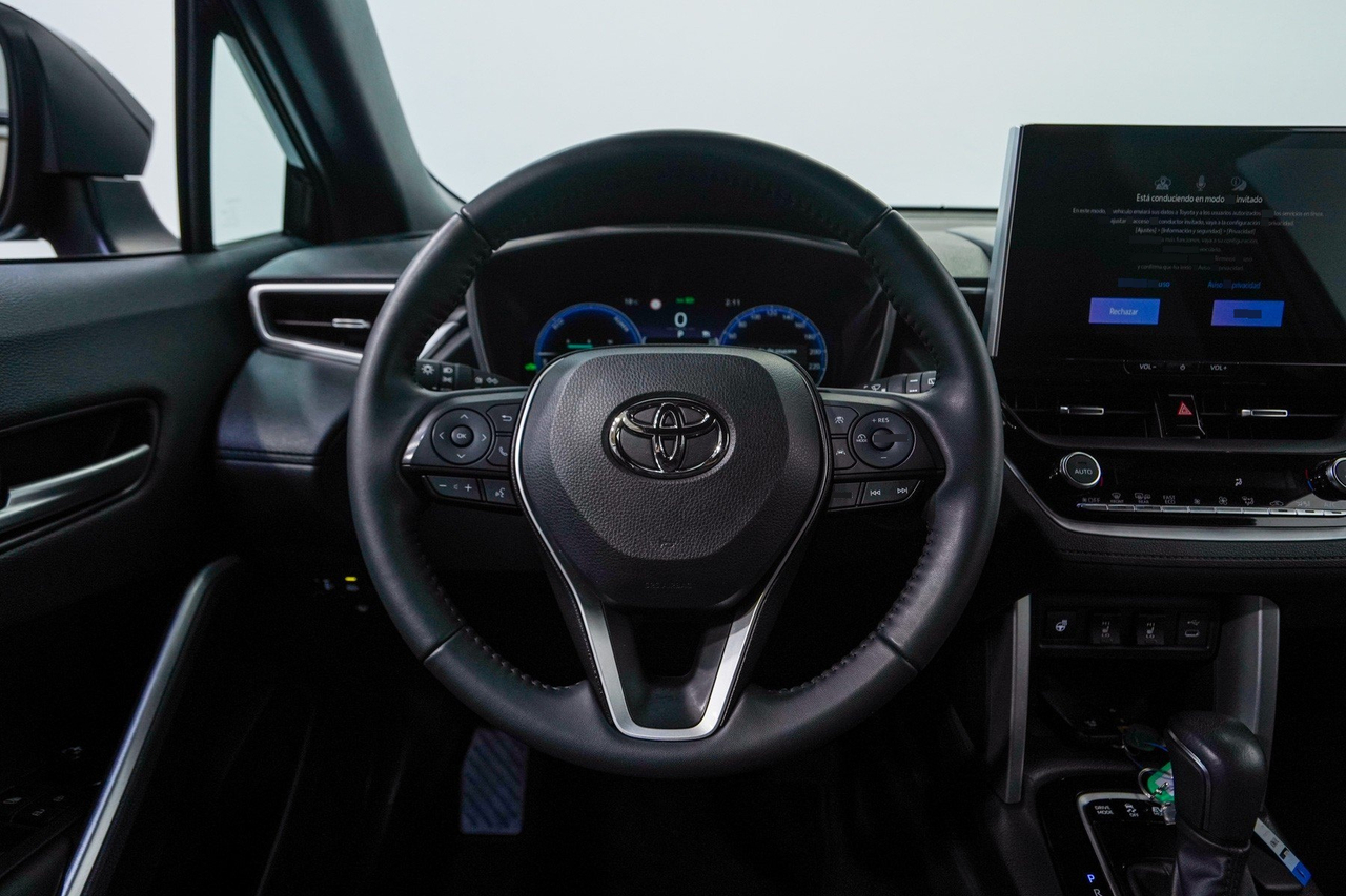Toyota Corolla Cross — photo 17