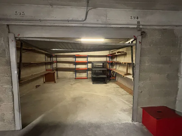 Box de stockage 27 m²