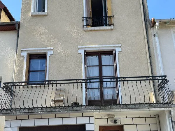 Appartement dans petite maison Orly ville