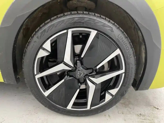 Peugeot 208 puretech 100 s&amp;s bvm6 — photo 18