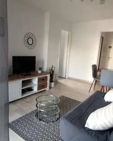 ANTIBES FONTONNE - T2 MEUBLÉ 35 m² + TERRASSE 6 m² + FIBRE & CLIM