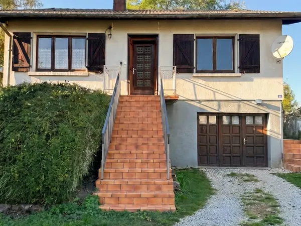 Maison à fort potentiel sur sous-sol — Lyoffans (70200)