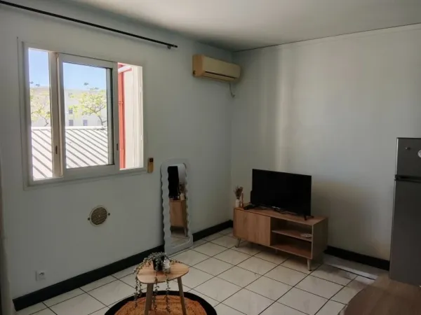Studio 1 pièce 23 m²