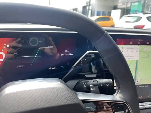 Renault Scenic e-tech électrique 220 ch grande autonomie — photo 26
