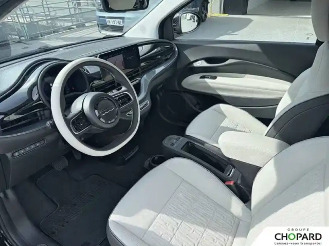Fiat 500 c e 118 ch — photo 10