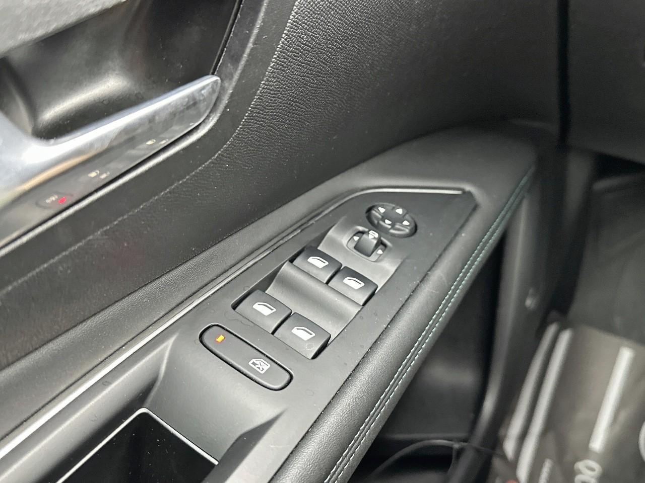 Peugeot 3008 puretech 130ch s&s bvm6 allure pack — photo 16