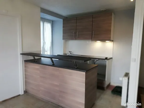 Maison dans charmant village