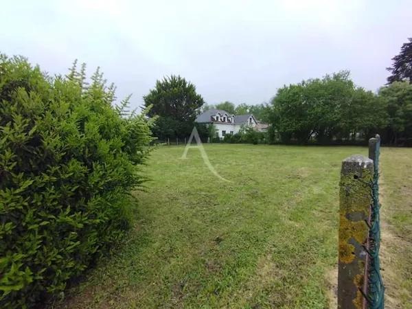 Terrain 1095 m²