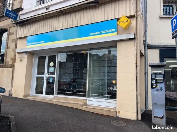 Local commercial 166m2