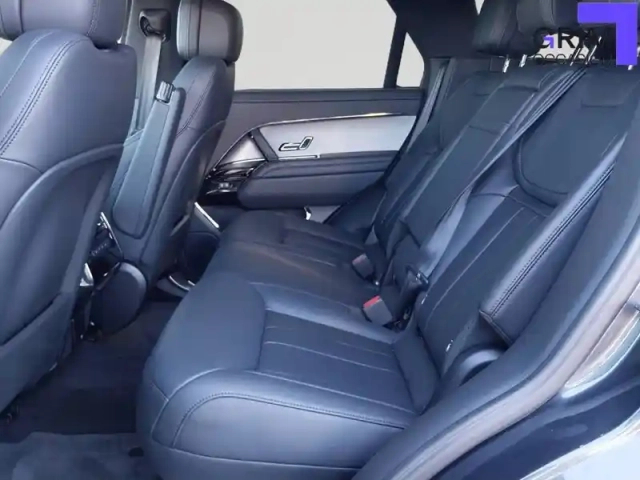 Land Rover Range Rover sport p460e awd 3.0l i6 phev — photo 11