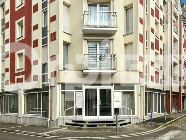 Local commercial 400 m²